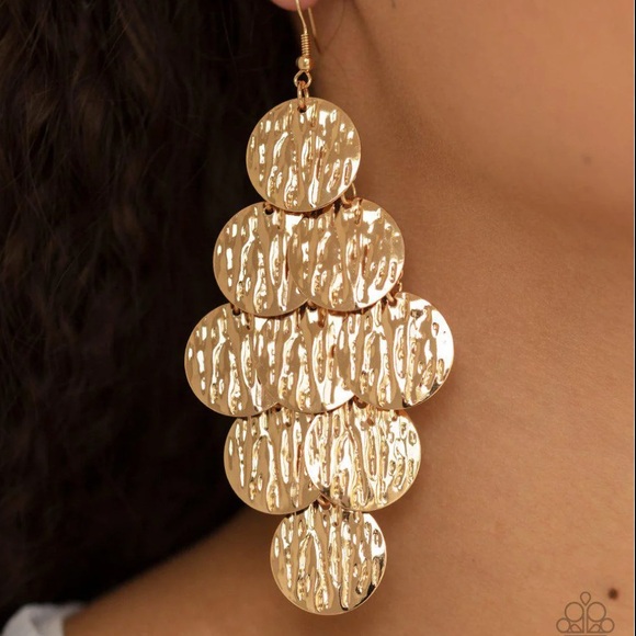 paparazzi Jewelry - Paparazzi Shimmering Gold Disc Cascade Earrings